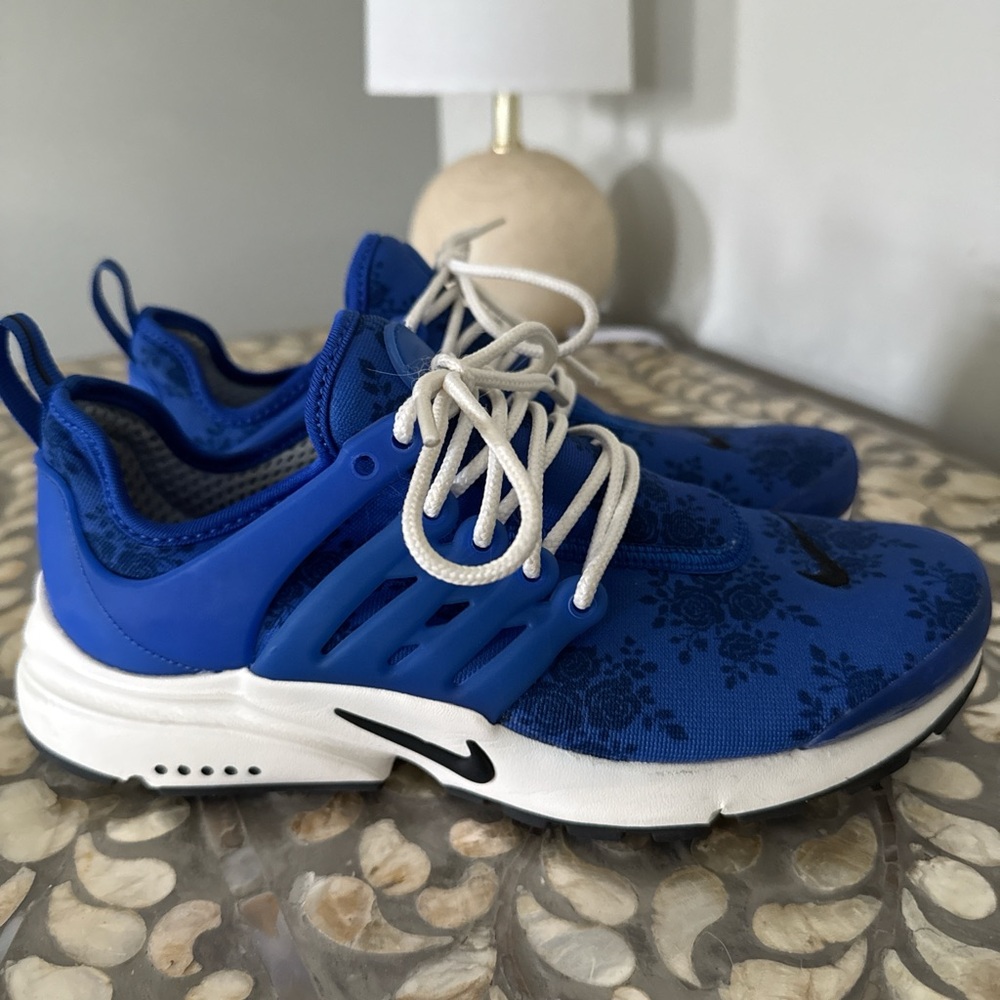 Nike Air Presto Women's Blue floral Sneakers